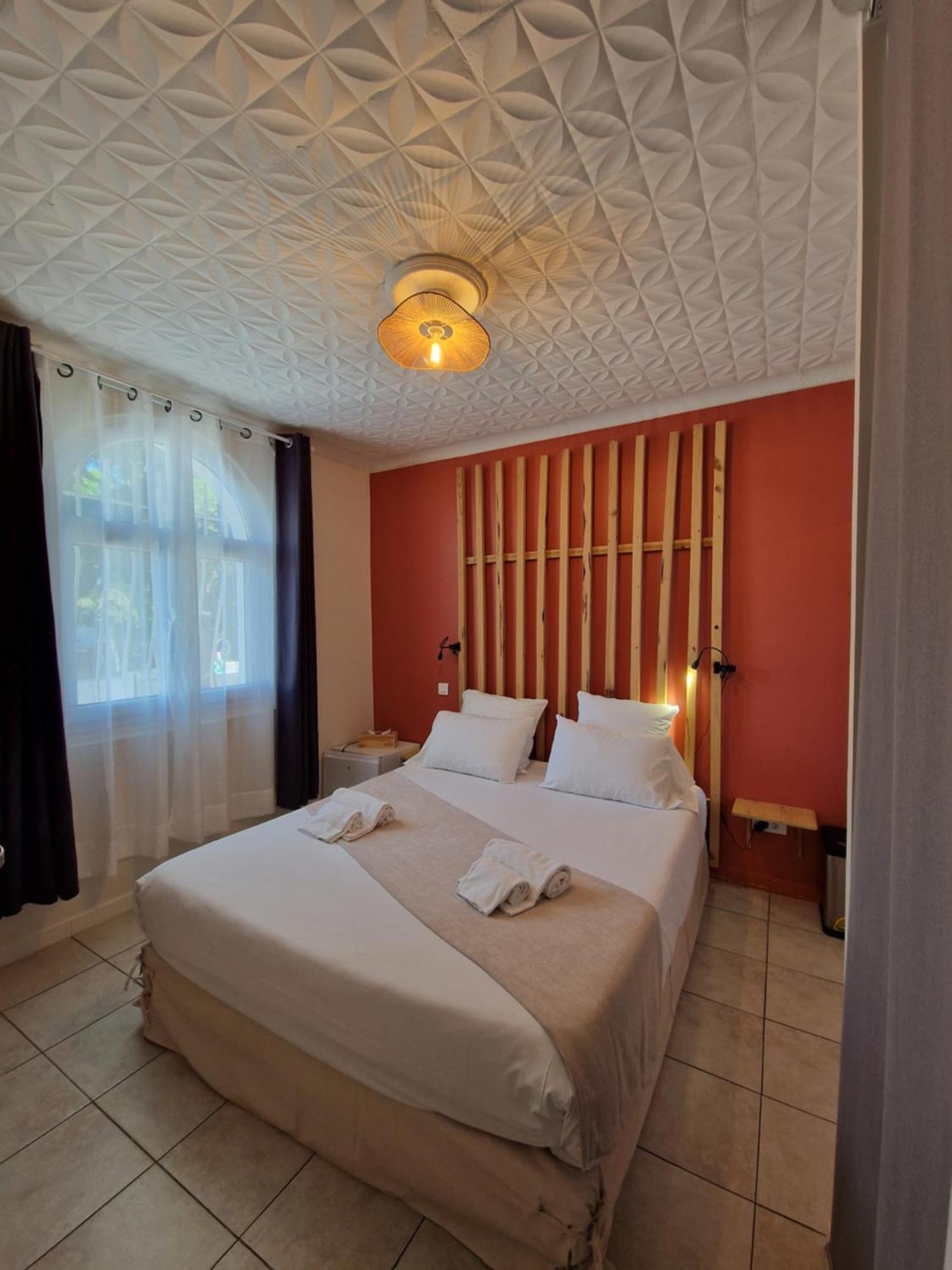 Le Cosy Hotel Saint Aygulf Exterior photo